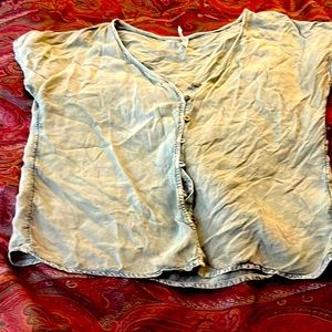 Mudd forest green button down short sleeve shirt size medium 100 % rayon